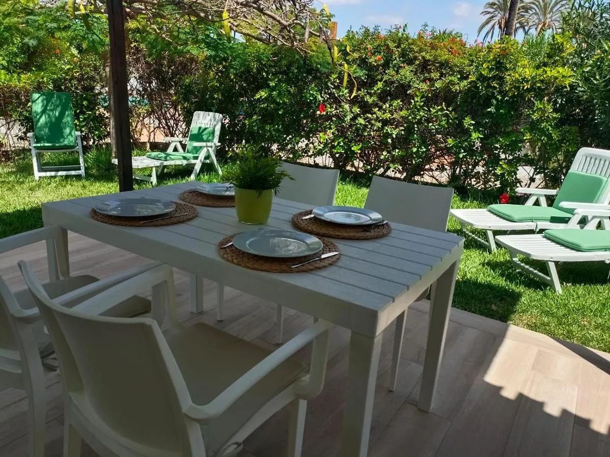 펜션 마스팔로마스 Relax Bungalow With Parking 빌라